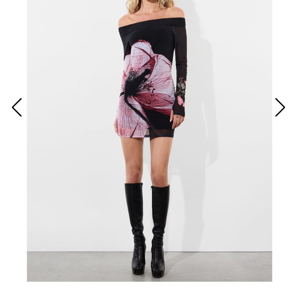 Alice + Olivia Dorinda Off Shoulder Mini Dress Black/Pink Floral like new Size 6